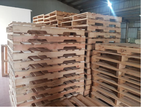 Pallet 4 hướng 1000x1000 tải nhẹ 300 kg Pallet gỗ giao hàng về Khu công nghiệp Đại An